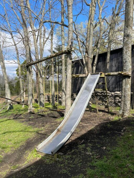 Bourbon Trail Cabin On The Farm 로렌스버그 외부 사진